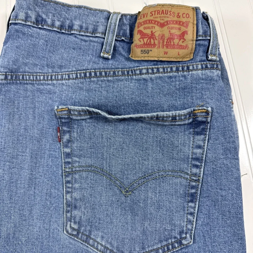 Levi's 550 Jeans Men's Size W46xL30 Blue Straight Leg MidRise MediumWash 5Pocket
